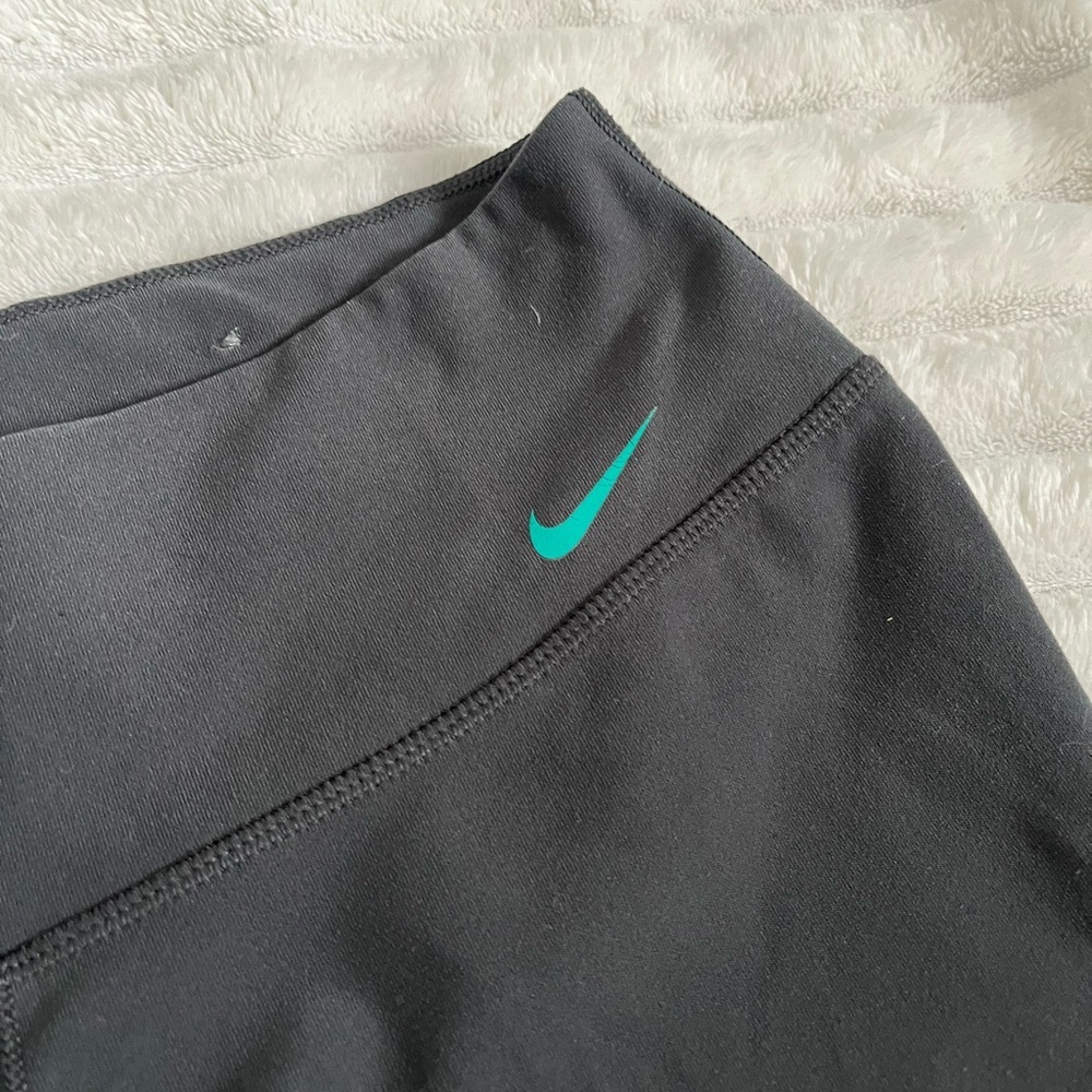 Nike Women’s Grey & Green Dri-Fit Athletic Pants Size M / L Activewear - Picture 5 of 6